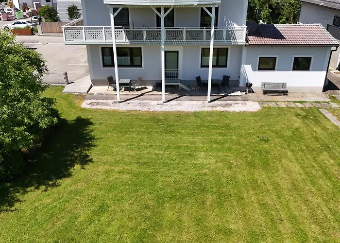 Appartement Attergautraum 2 *